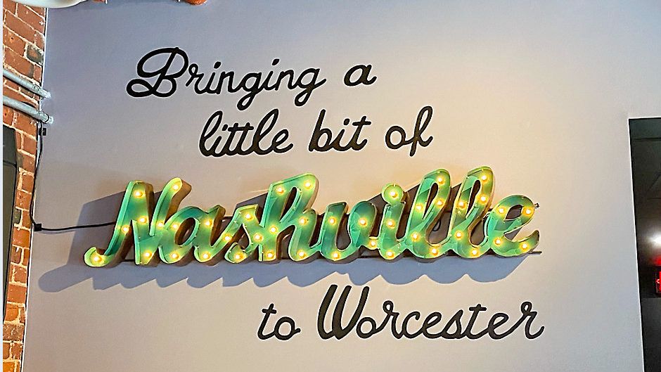 Off the rails restaurant bar opening in worcester