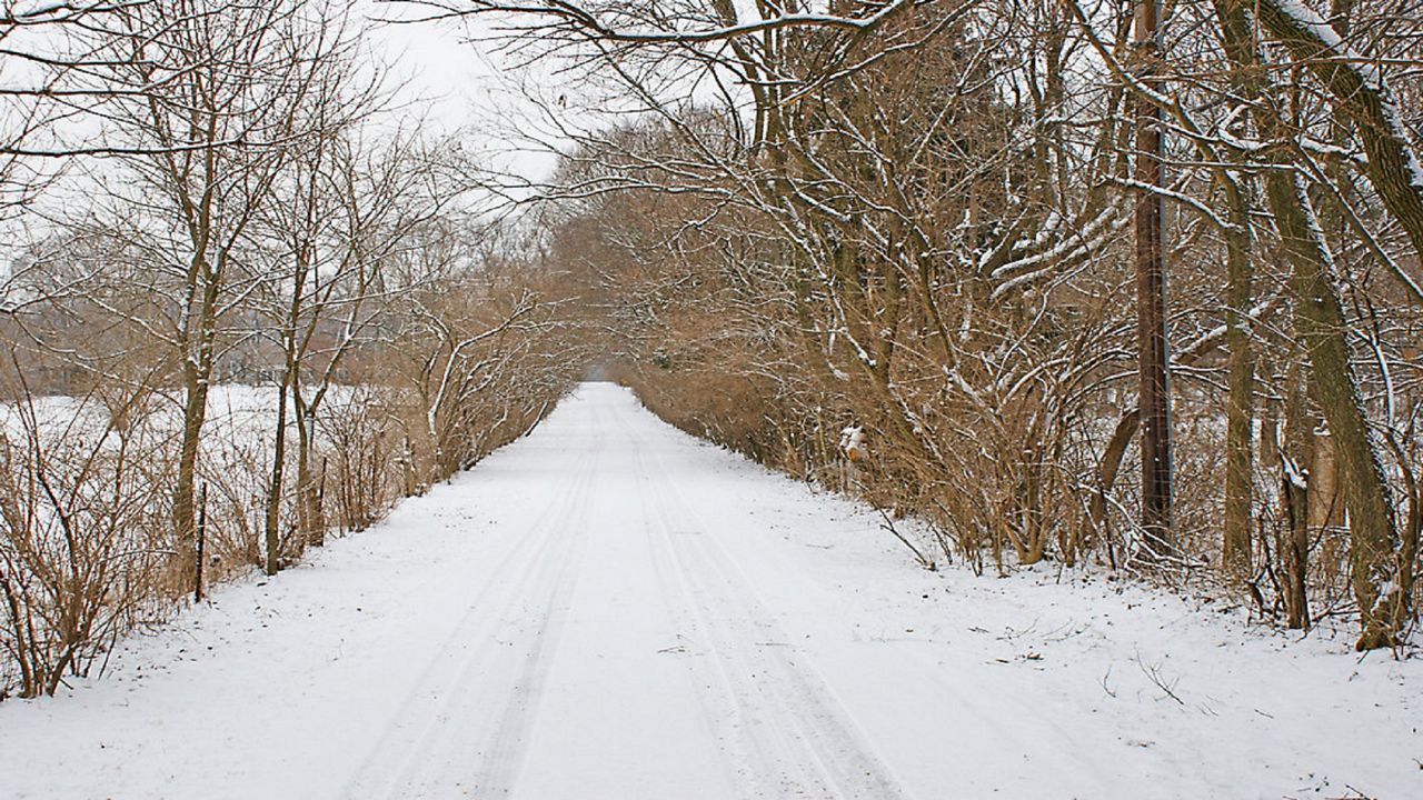 Scenes From the Harsh Winter Storm Sweeping the U.S. - The New York Times