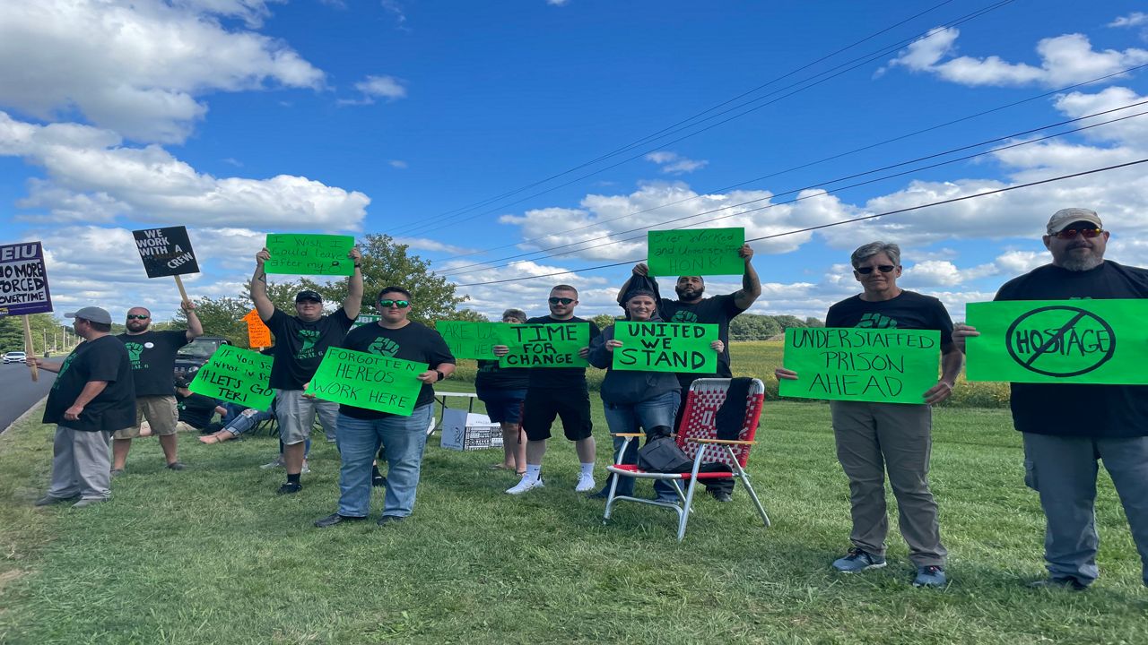 Ohio Reformatory for Women employees picketing