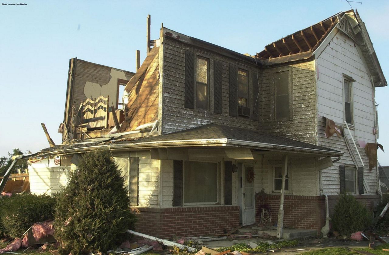 A Trail of Death and Destruction, image size:1280x840