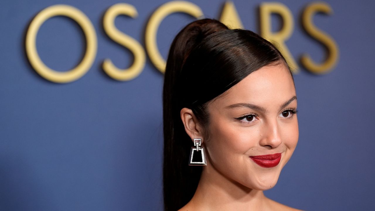 Olivia Rodrigo Makes Grammys 2022 Performance Debut, Wins Best New