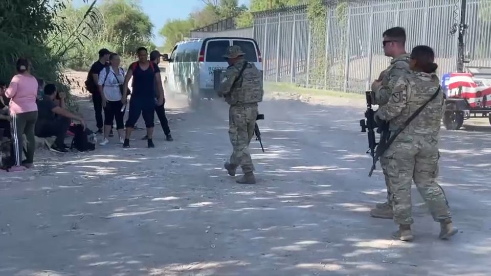 operation-lone-star-troops-beginning-to-leave-the-border