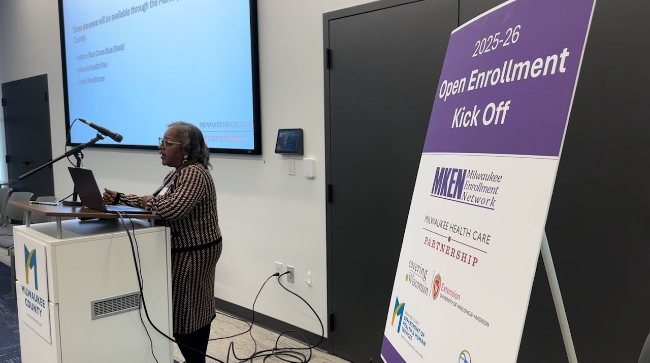 Leaders urge residents to use free open enrollment services