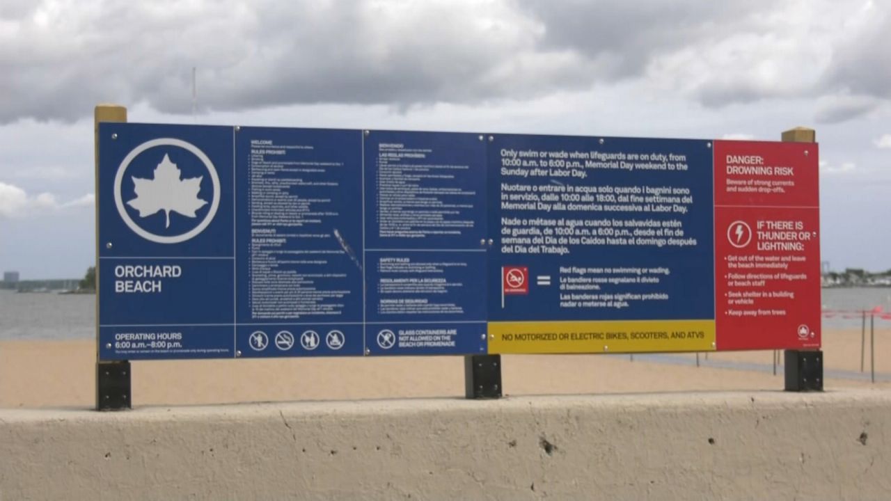 Report gives poor grades to city beaches along Long Island Sound