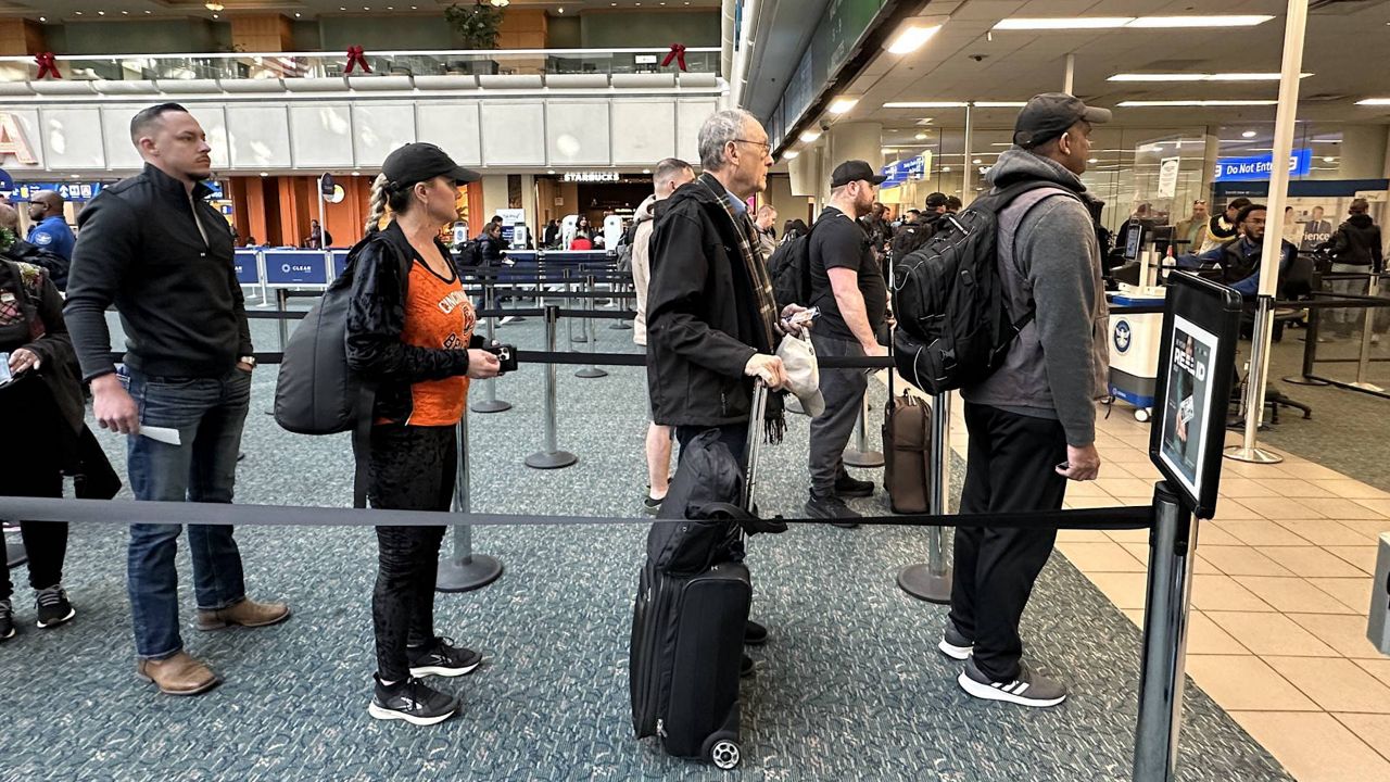 Orlando International Airport moves into busy holiday travel season