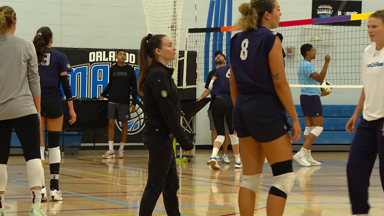 Orlando Valkryies head coach Amy Pauly calling out instructions during practice. 