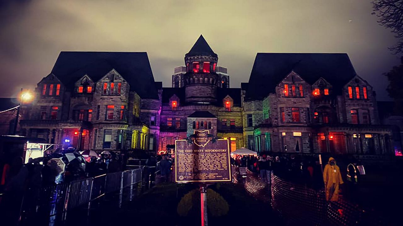 best haunted houses in central ohio