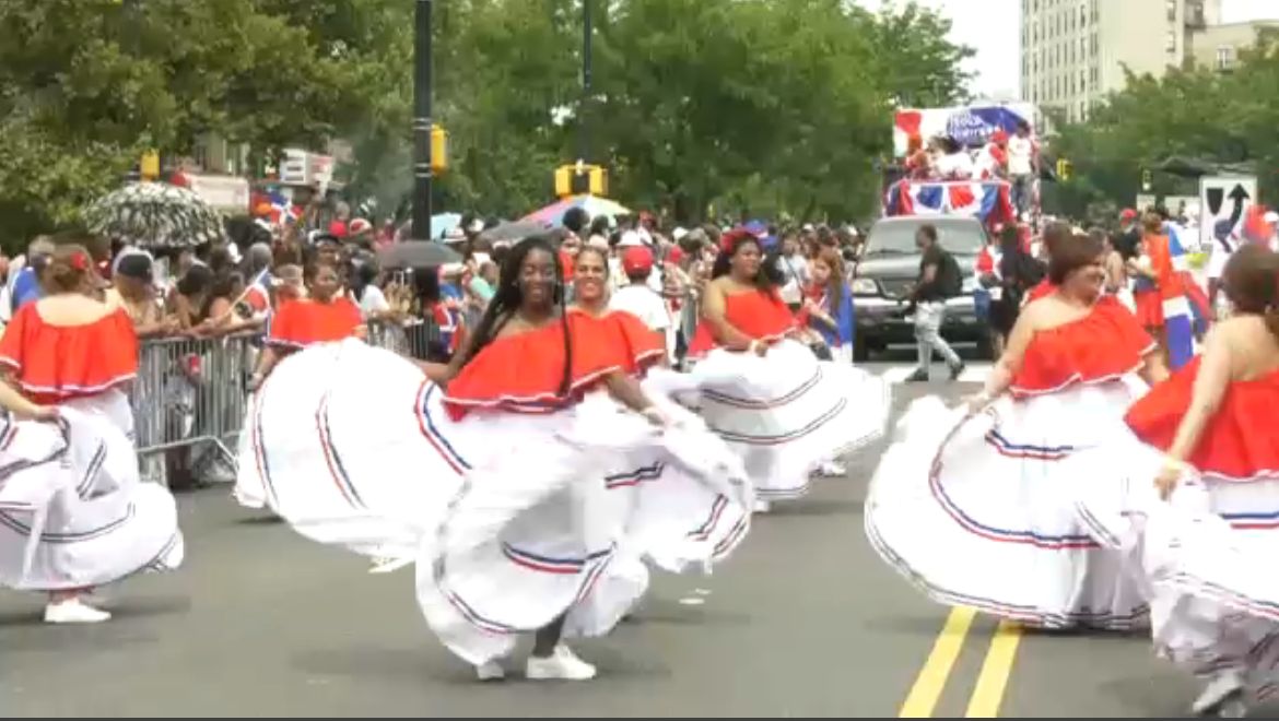 Edición número 35 del desfile dominicano de ElBbronx