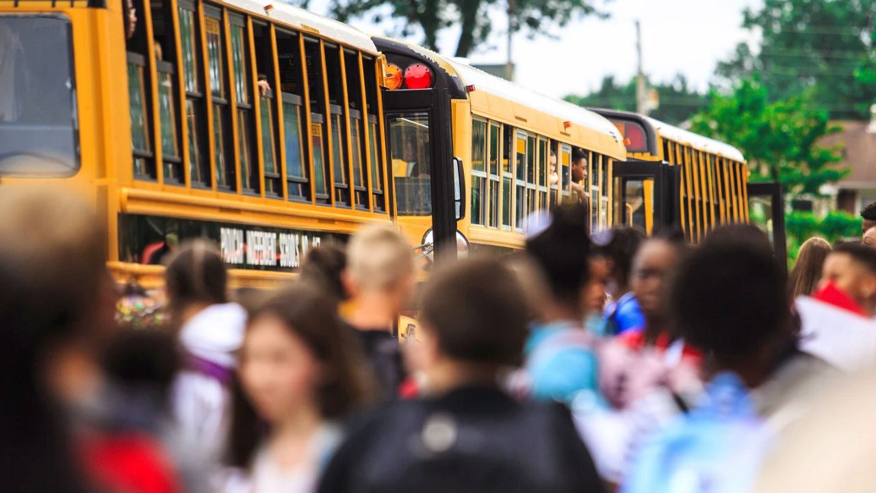 students walking to their buses in paducah