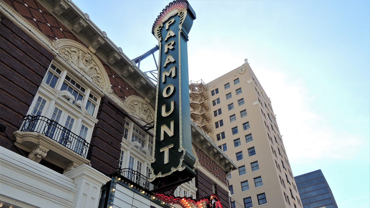 Photo of the Paramount Theatre in Austin, Texas (Pixabay)