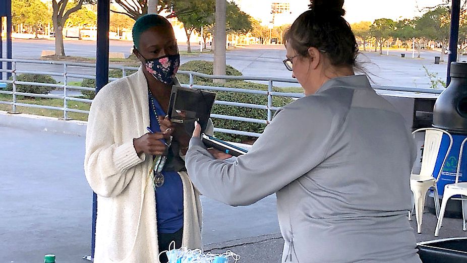 Jasmine Mondy applies for part-time bartending job at Tropicana Field. (Spectrum Bay News 9/Trevor Pettiford)