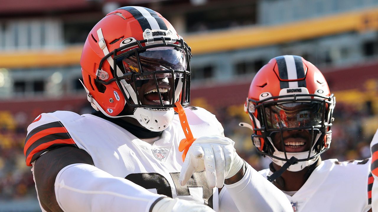 Cleveland Browns defensive tackle Perrion Winfrey (97) celebrates during an NFL football game against the Washington Commanders, Sunday, January 01, 2023 in Landover. (AP Photo/Daniel Kucin Jr.)