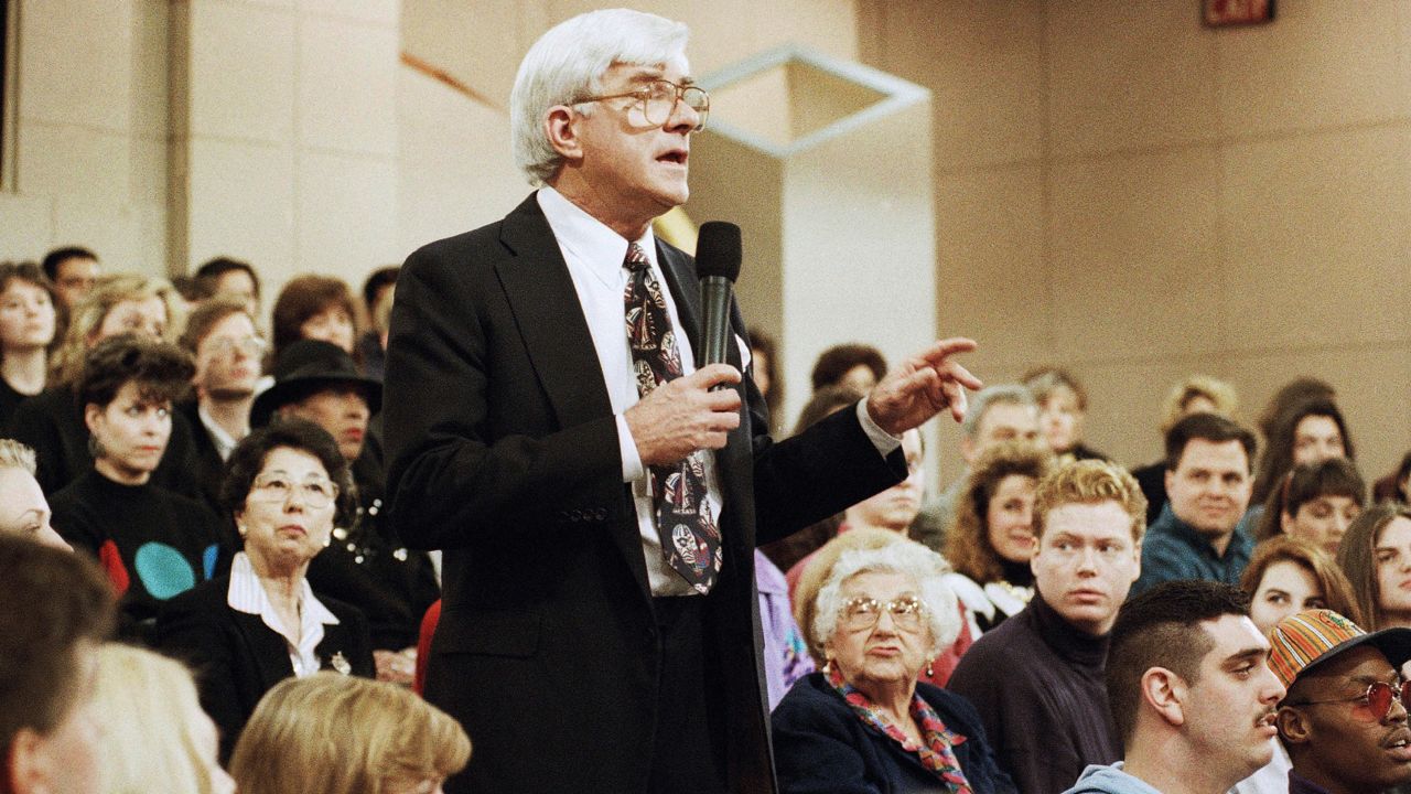 Phil Donahue hosts his television show in New York on Jan. 27, 1993. (AP Photo/Mark Lennihan)