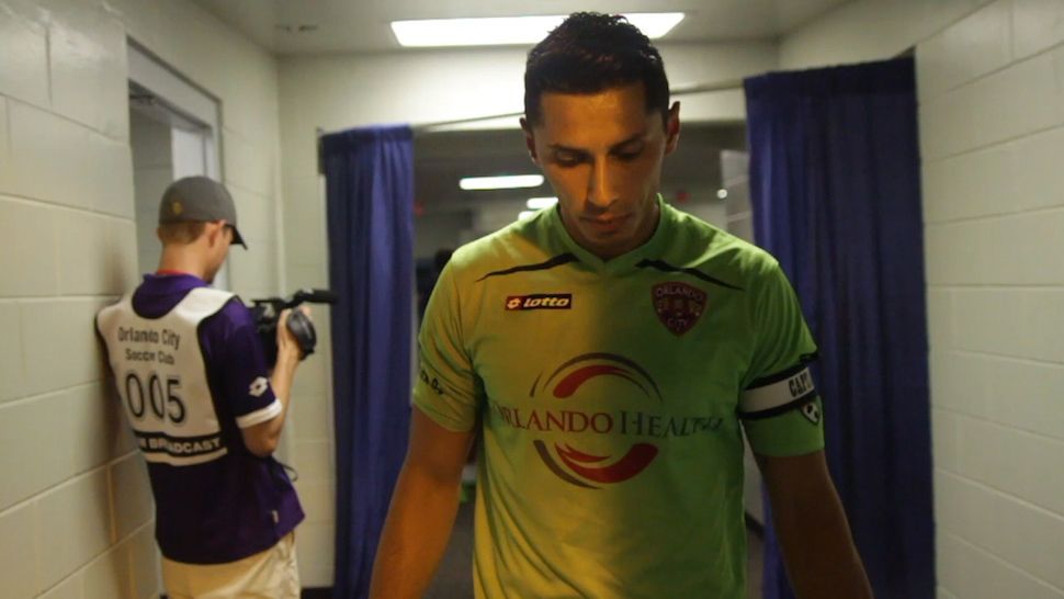 ORLANDO PRIDE TEAM AUTOGRAPHED JERSEY RAFFLE