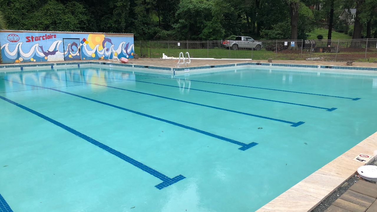 Kentucky Pools Remain Closed