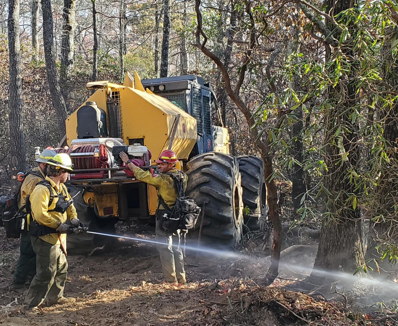Crews fight forest fires in western N.C.