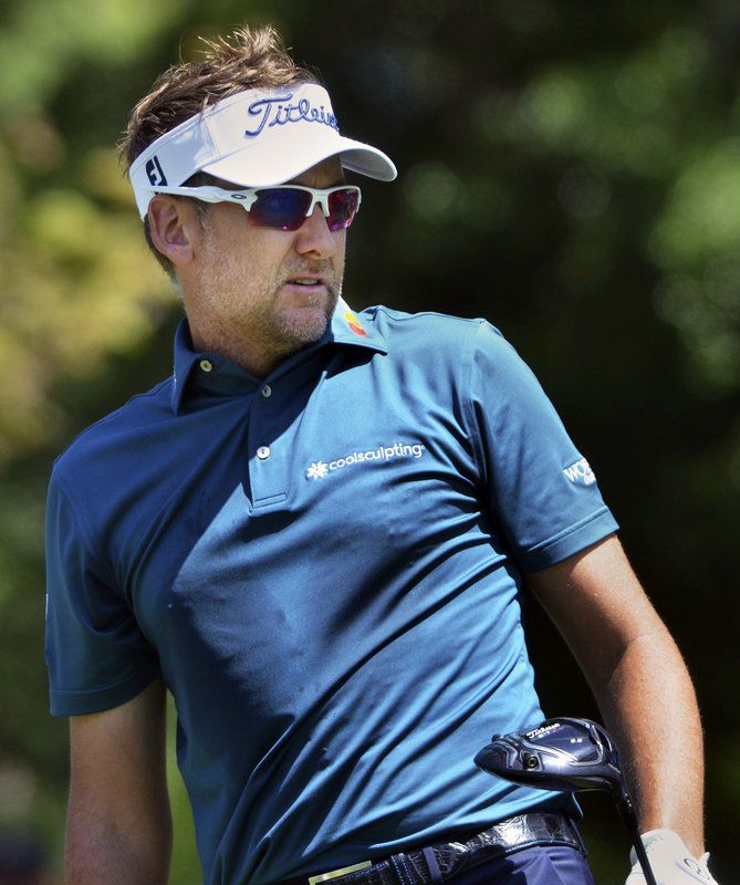 Resurgent Ian Poulter takes RBC Heritage lead