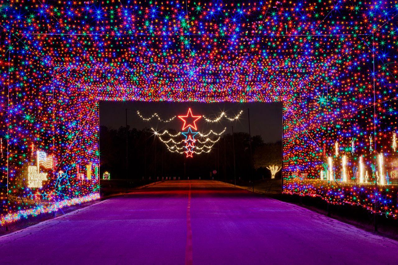 An image from the Prairie Lights drive-through holiday experience. (Courtesy: City of Grand Prairie)