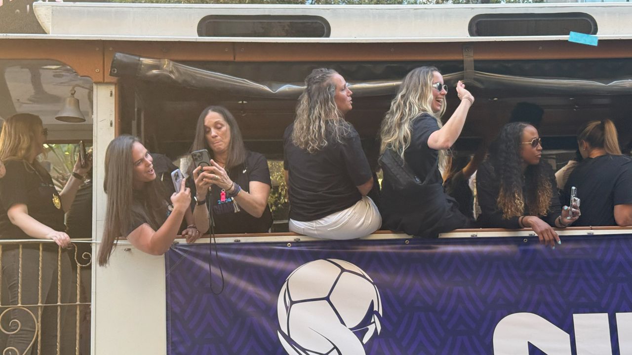 Orlando honors Pride's NWSL title with parade, festivities