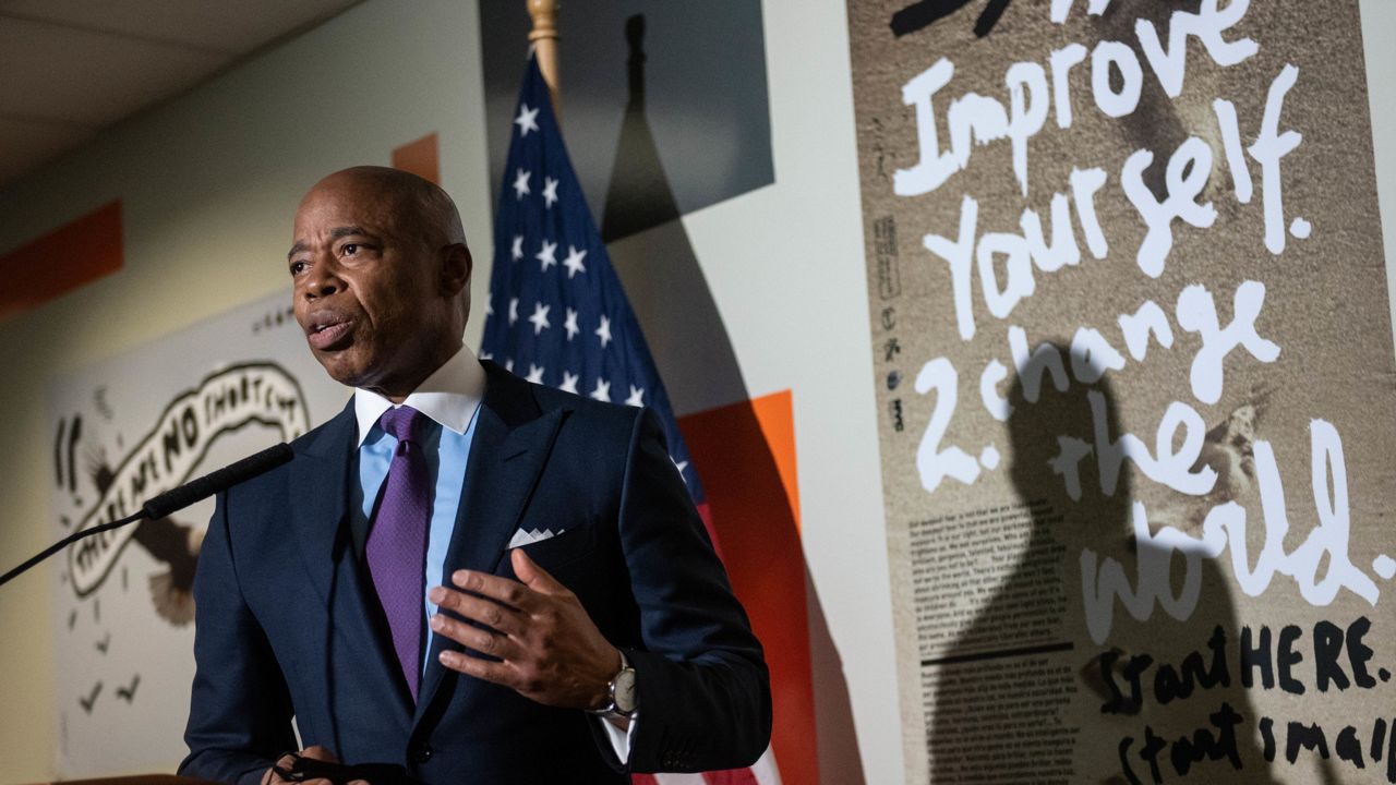 Mayor Eric Adams announced expansions to probation programs at the South Bronx Neighborhood Opportunity Network (NeON) location on Monday, February 28, 2022. (Michael Appleton/Mayoral Photography Office)