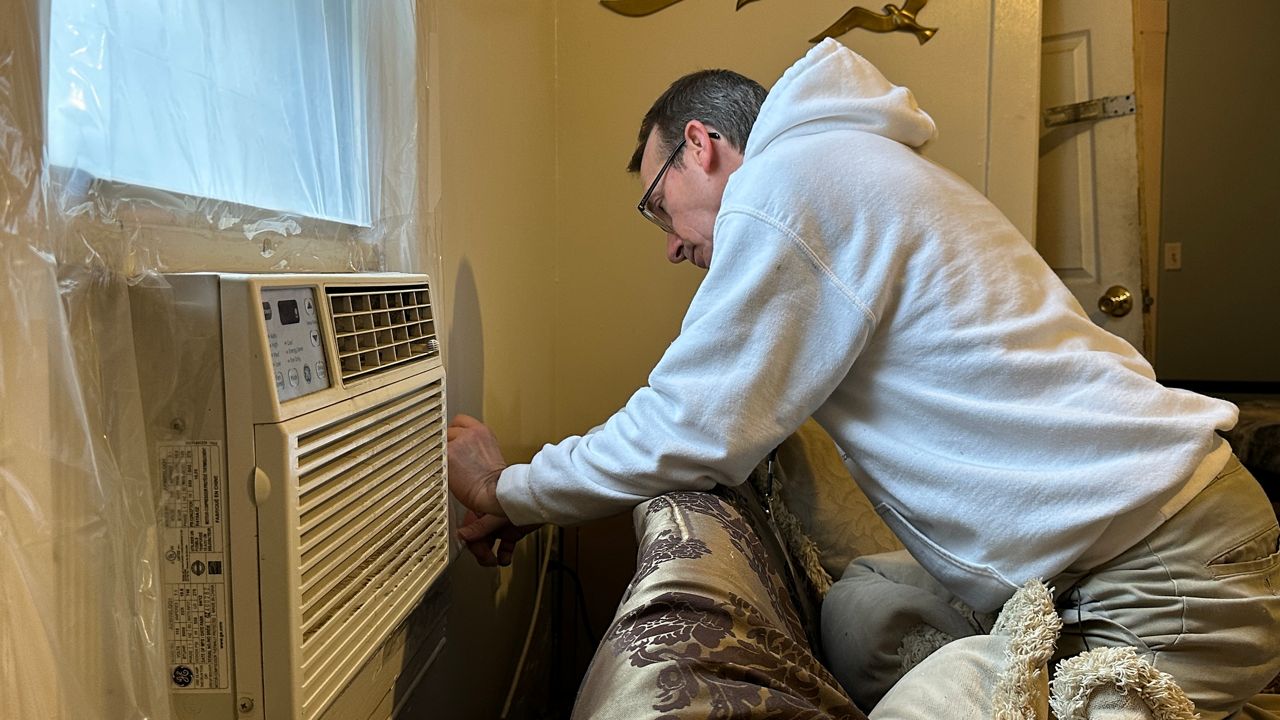 Louisville nonprofit heats up homes amid chilly temperatures