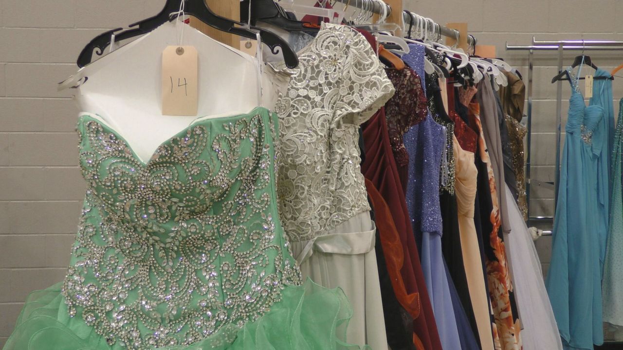 Formal Dresses for sale in Louisville, Kentucky