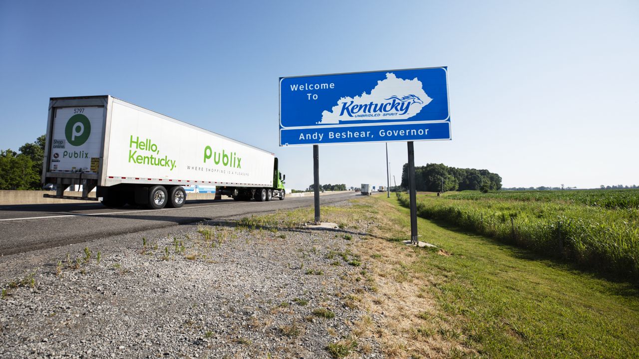Publix truck crosses Kentucky state line, marking entry into its eighth state. (Publix)