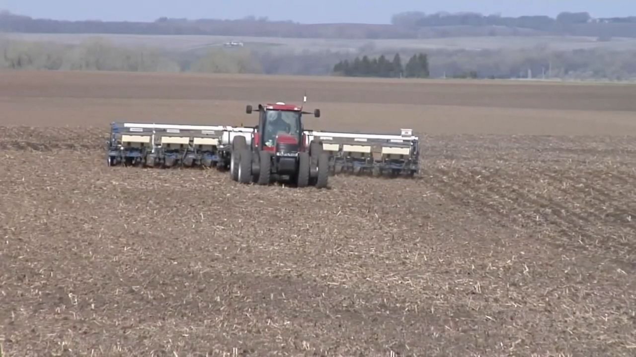 Kentucky Lawmakers Work to Make Agriculture More Appealing
