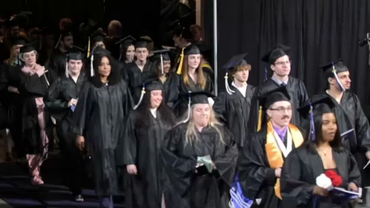 Quinsigamond Community College Commencement At Dcu Center 4940