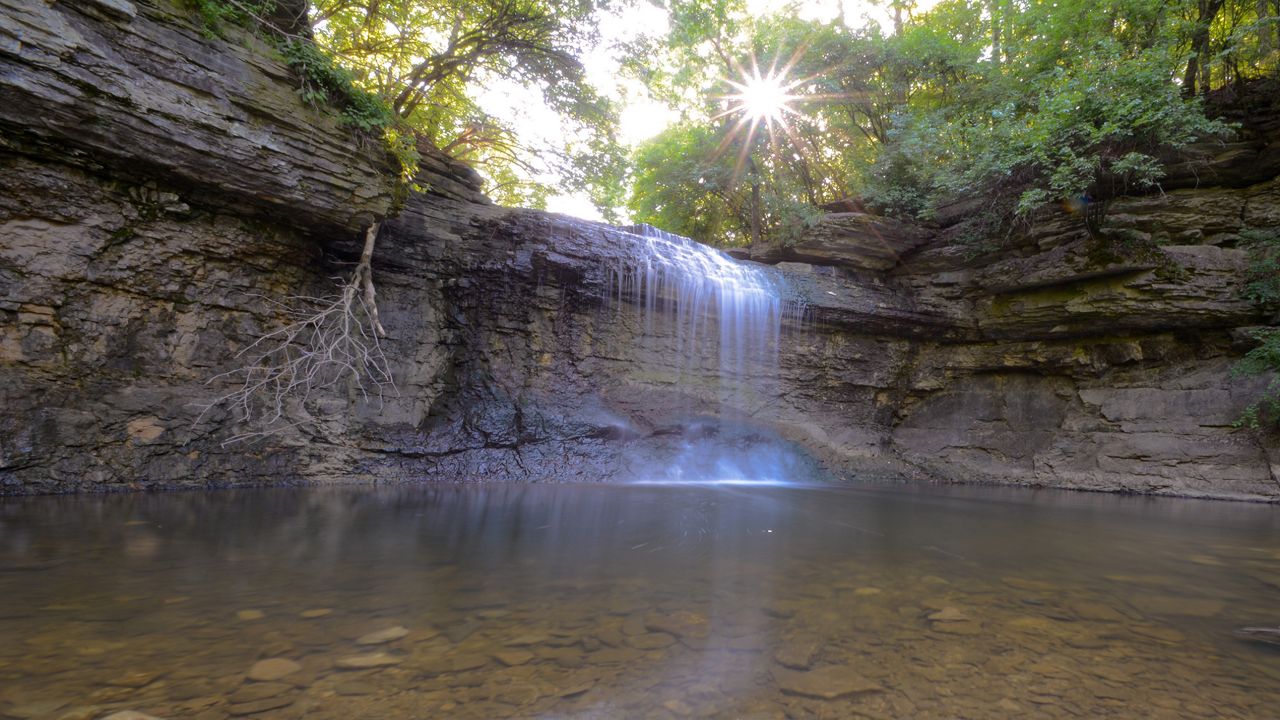 Quarry Trails Metro Park 25-foot waterfall (Photo by Jeff Scovronskll courtesy of the Columbus and Franklin County Metro Parks)