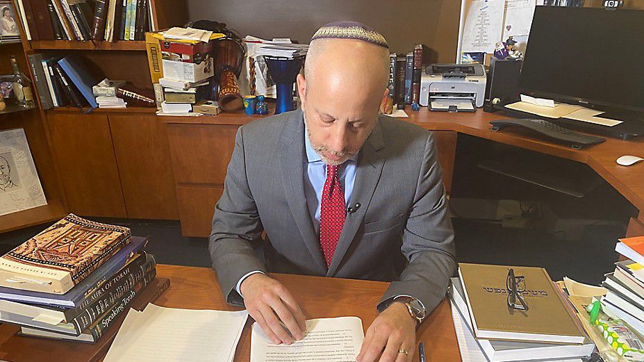 Rabbi files lawsuit fighting Florida's abortion ban - Vimarsana News