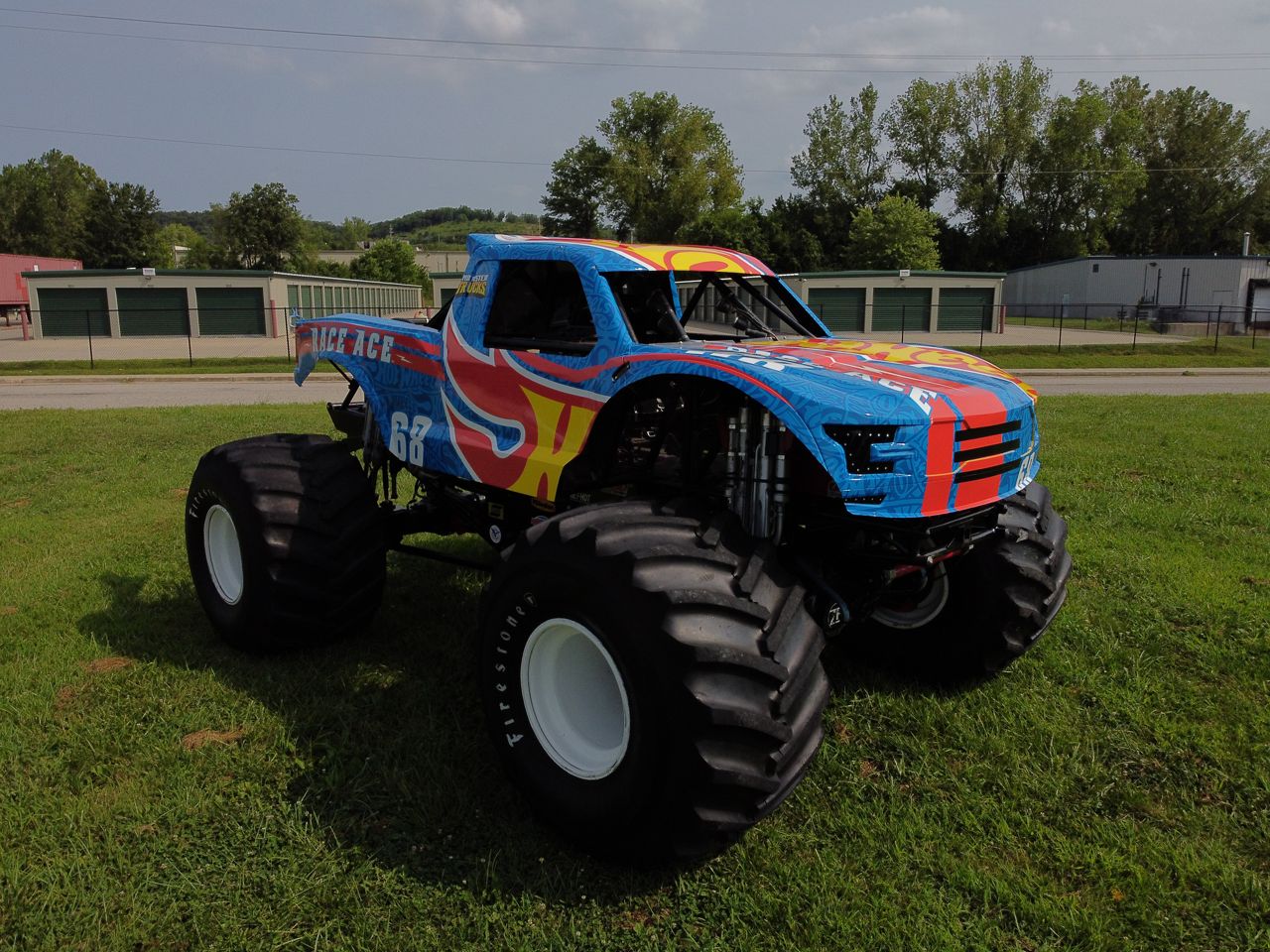 Hot Wheels Monster Trucks Live - Official Group