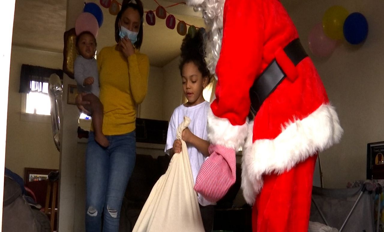 Wisconsin Kids Feel the Christmas Spirit - Vimarsana News
