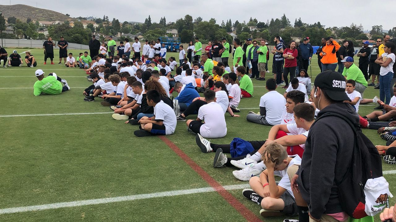 LA Rams coaches host clinic for Combat Center youth