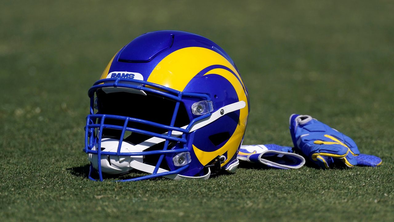 2022 rams helmet