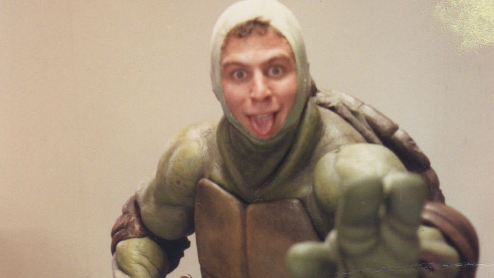 Actor Kenn Scott plays Raphael in the original Teenage Mutant Ninja Turtles movies. 