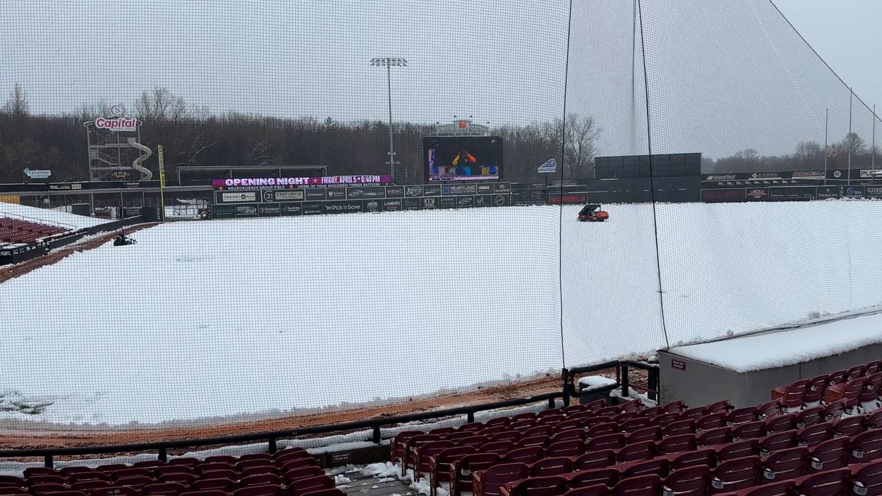 Timber Rattlers prep stadium for Opening Day