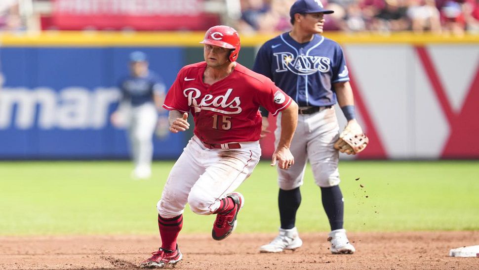 Walls hits two HRs, Bradley dazzles, Rays beat Reds 10-0