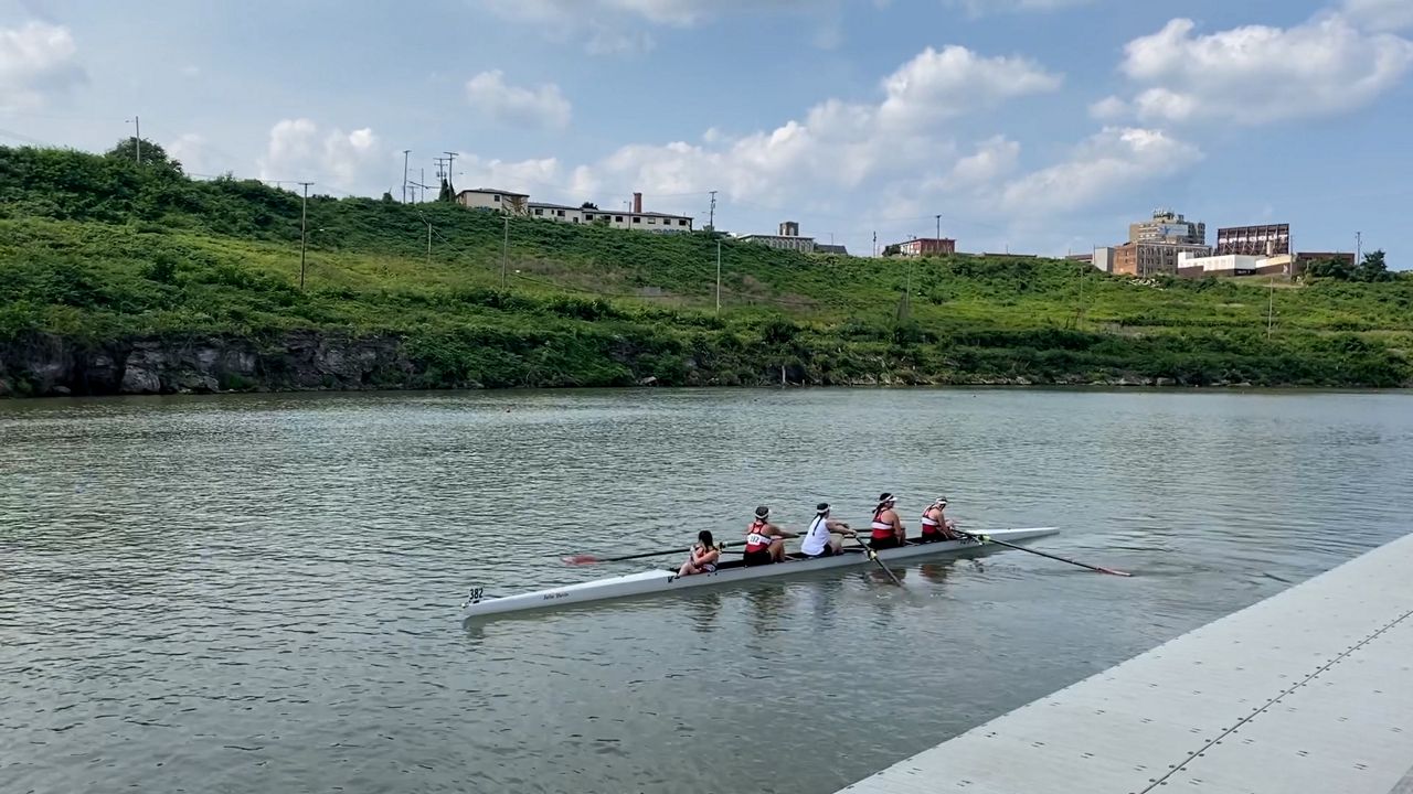 Head of the Cuyahoga race (Spectrum News 1/Katie Priefer) 