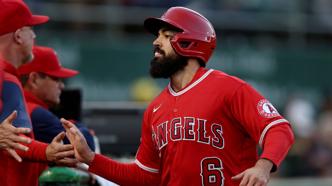 Angels put 3B Rendon on injured list with wrist inflammation