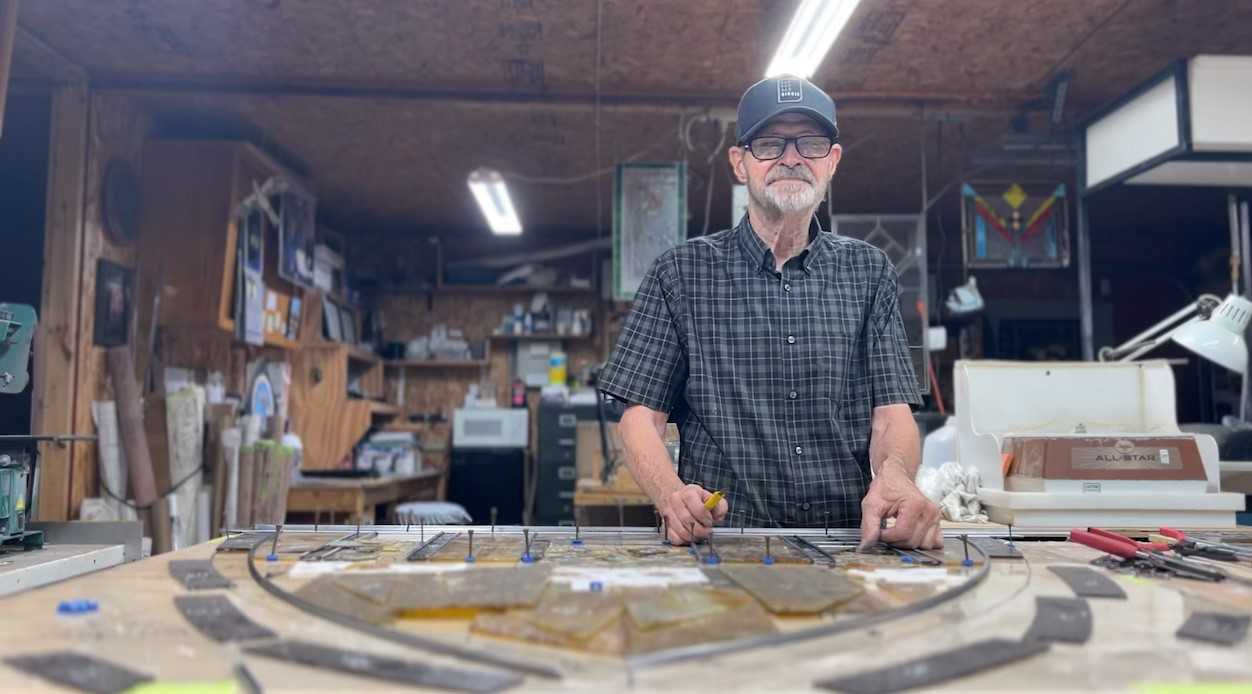 Janesville man works to keep art of stained glass work alive