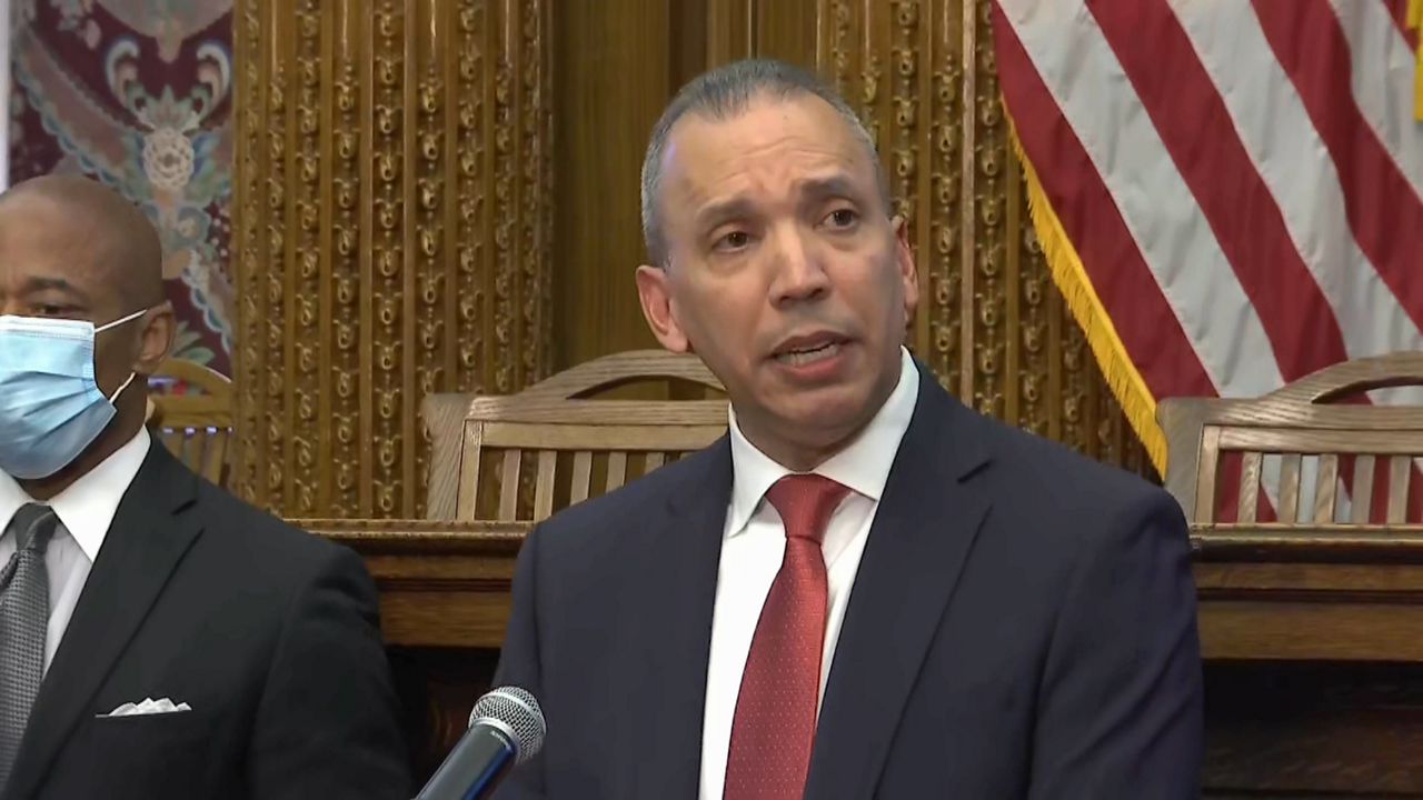 Report finds DOC failures in Rikers deaths