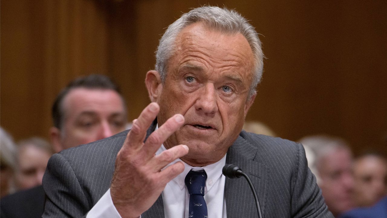 Robert F. Kennedy Jr., President Trump's nominee to serve as secretary of health and human services testifies during a Senate Committee on Health, Education, Labor and Pensions hearing for his pending confirmation on Capitol Hill, Thursday, Jan. 30, 2025, in Washington. (AP Photo/Rod Lamkey, Jr.)