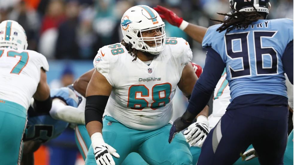 New Contracts Signed by Panthers to Bolster Offensive Line, Say AP Sources