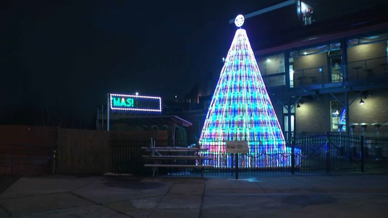 Genesee Beer Keg Christmas Tree Lighting 2022 Genesee Brewery Keg Tree Returning This Year