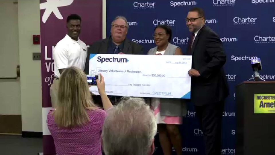 Literacy Volunteers to help teach digital literacy