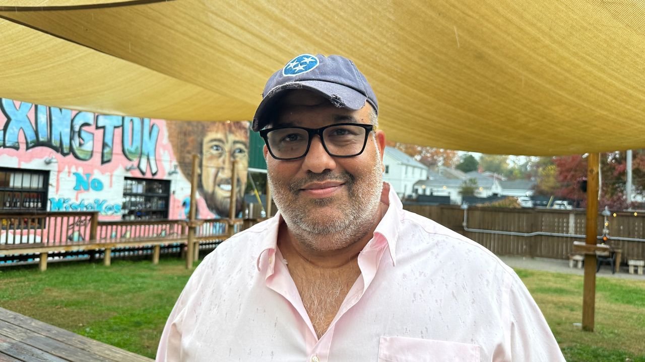 Free, clean drinking water a must in Lexington, business owner says