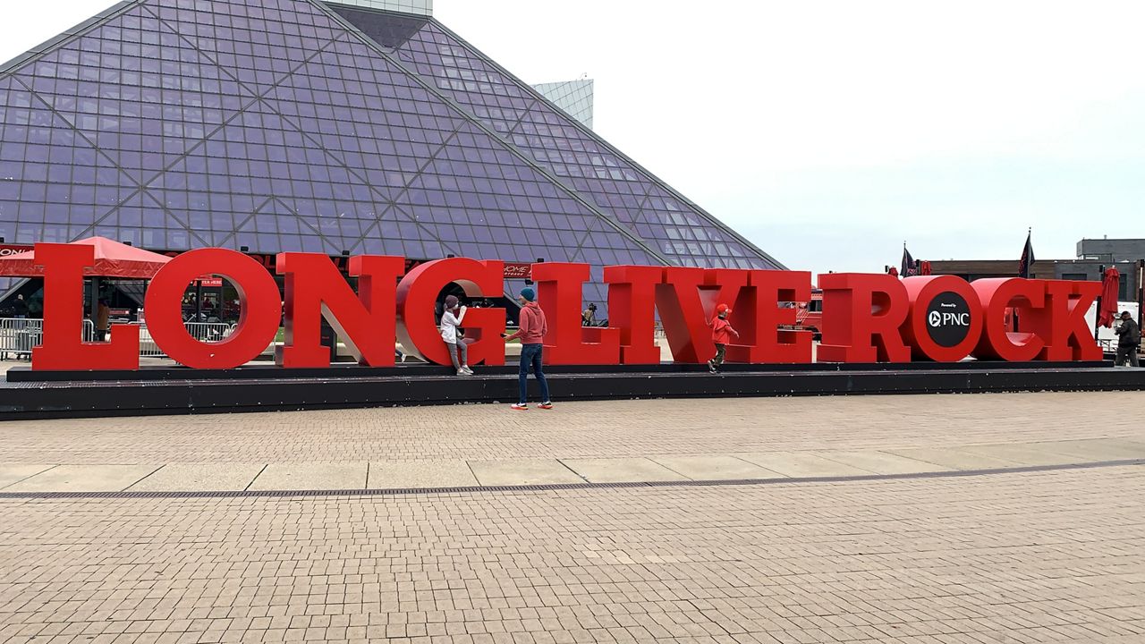 Rock and Roll Hall of Fame takes over Cleveland