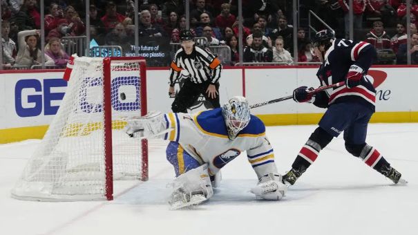 Washington Capitals right wing T.J. Oshie (77) skates with the