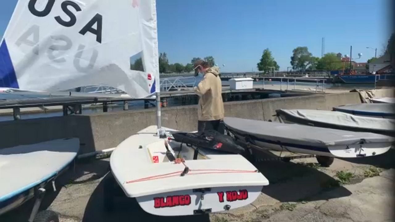 rochester yacht club sailing camp